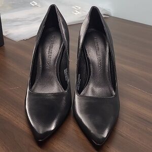 Gabrielle Union Size 6 Black Iridescent Set In Heel Pump